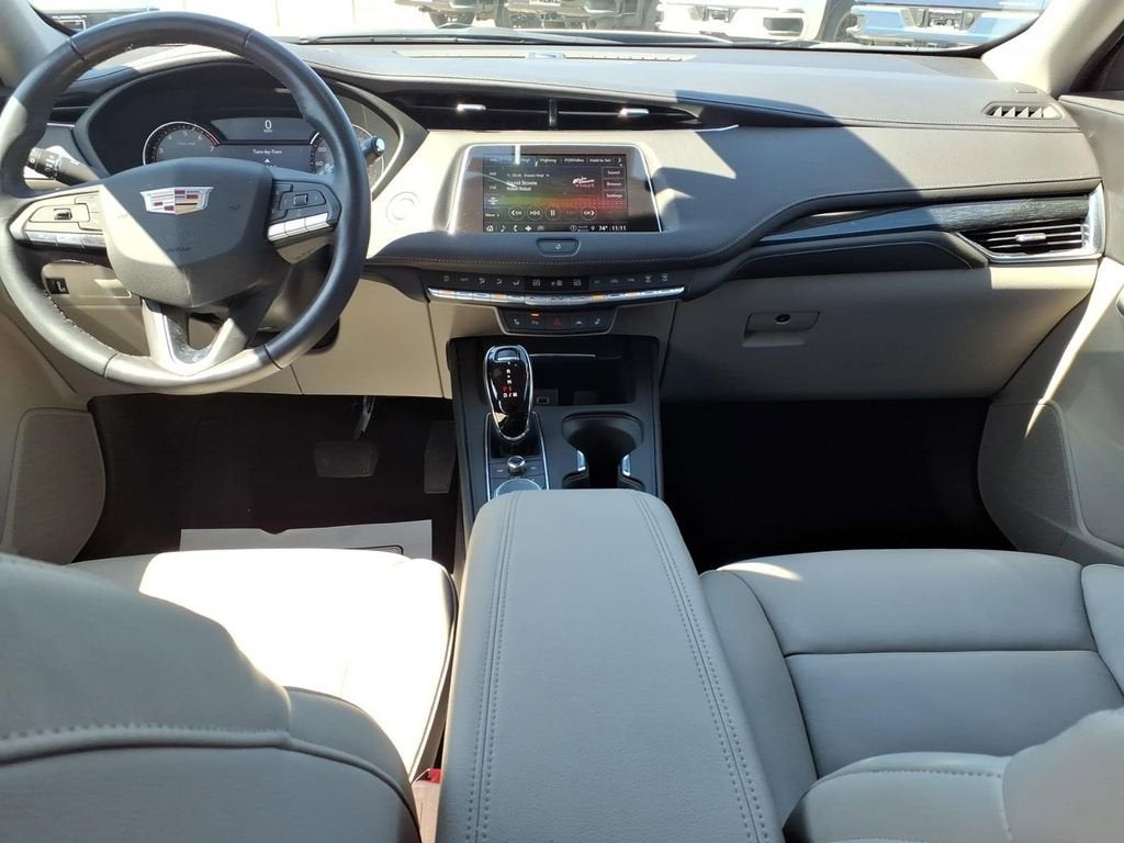 2023 Cadillac XT4 AWD Premium Luxury