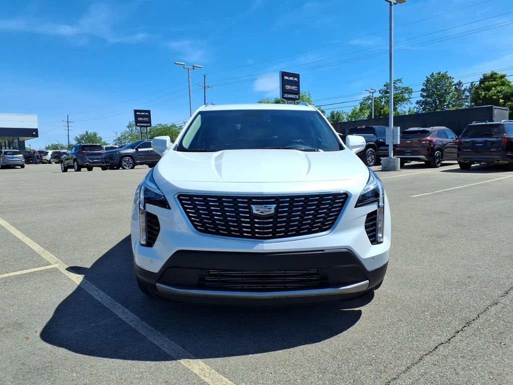 2023 Cadillac XT4 AWD Premium Luxury