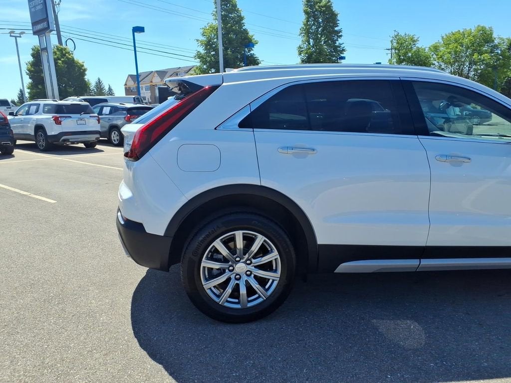 2023 Cadillac XT4 AWD Premium Luxury