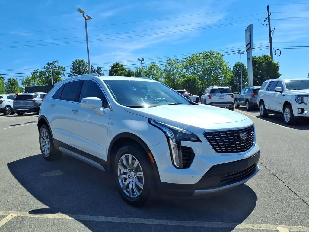 2023 Cadillac XT4 AWD Premium Luxury