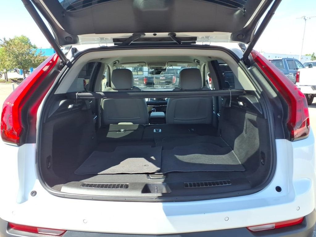 2023 Cadillac XT4 AWD Premium Luxury