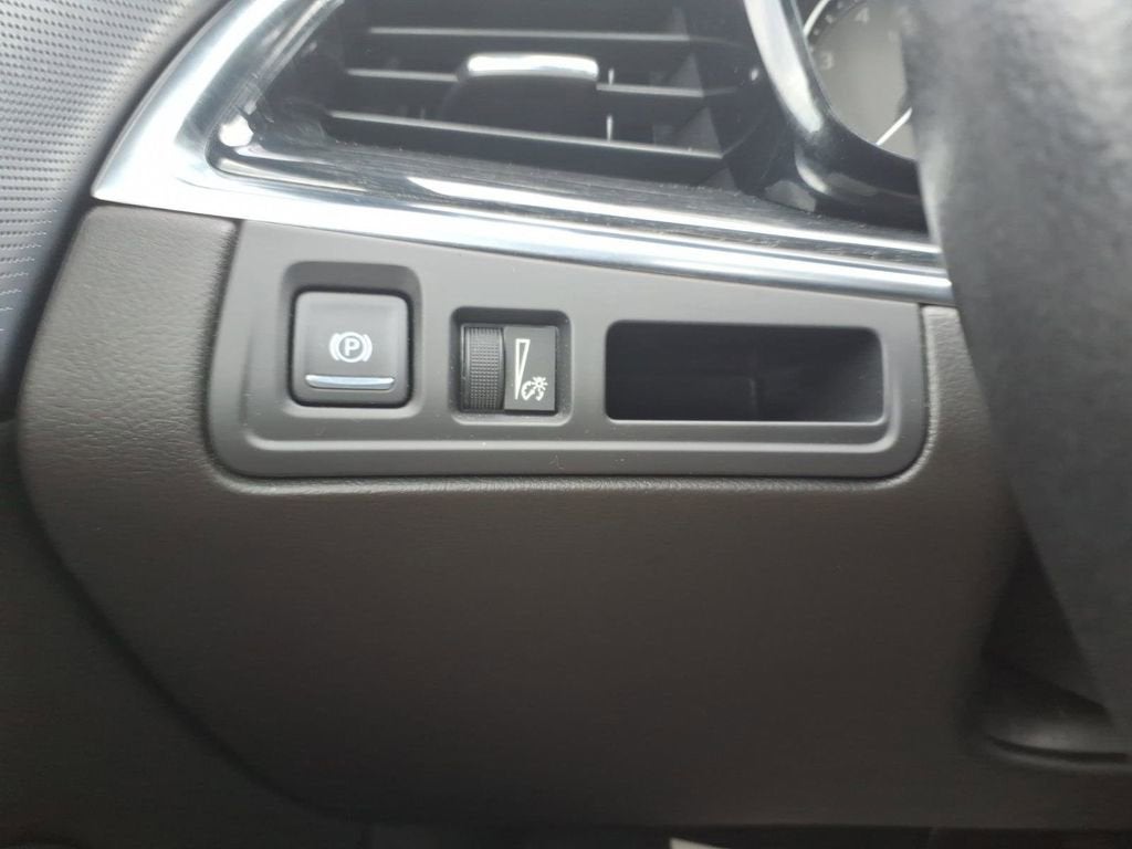 2023 Cadillac XT5 Base