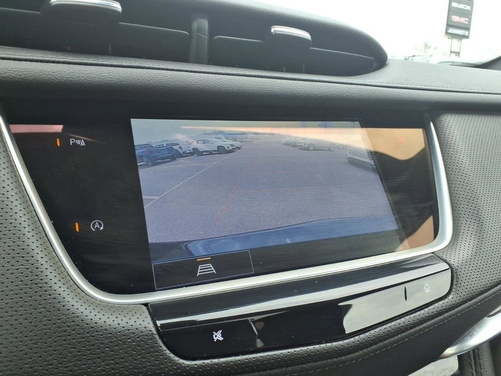 2023 Cadillac XT5 Base