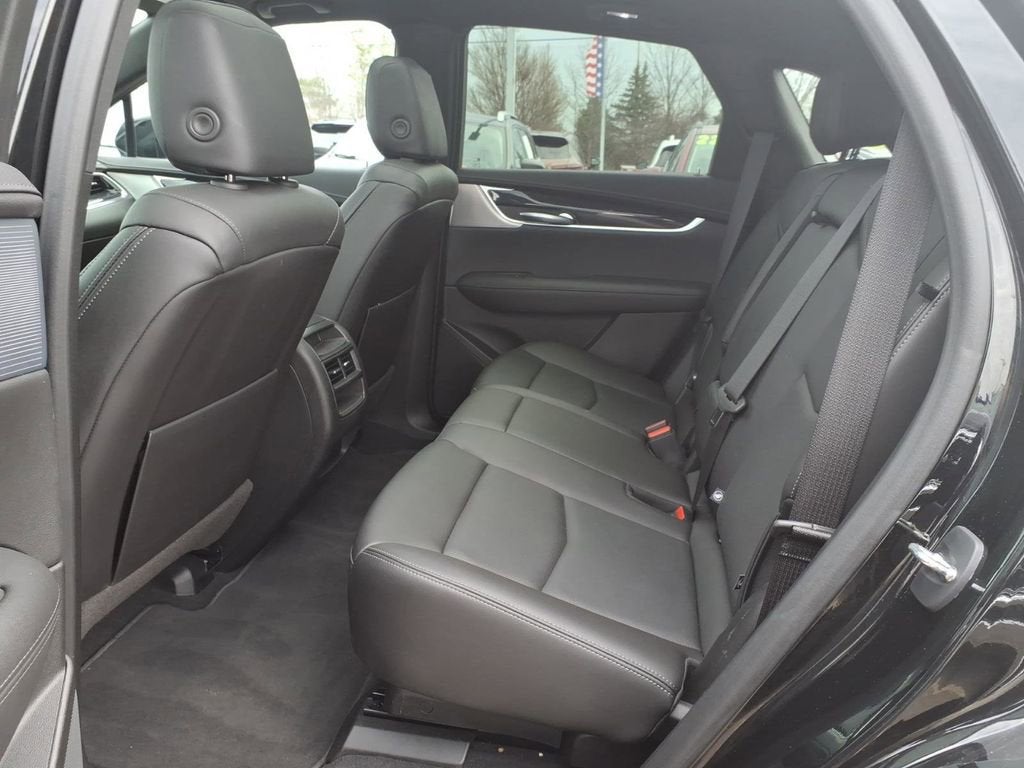 2023 Cadillac XT5 Base