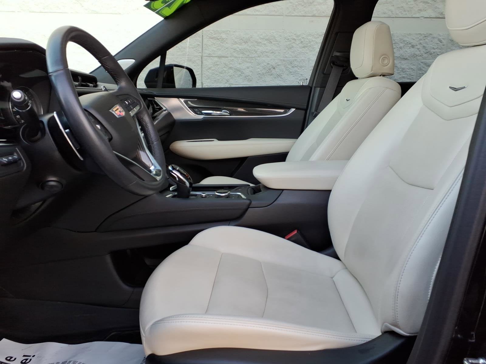 2023 Cadillac XT6 AWD Sport