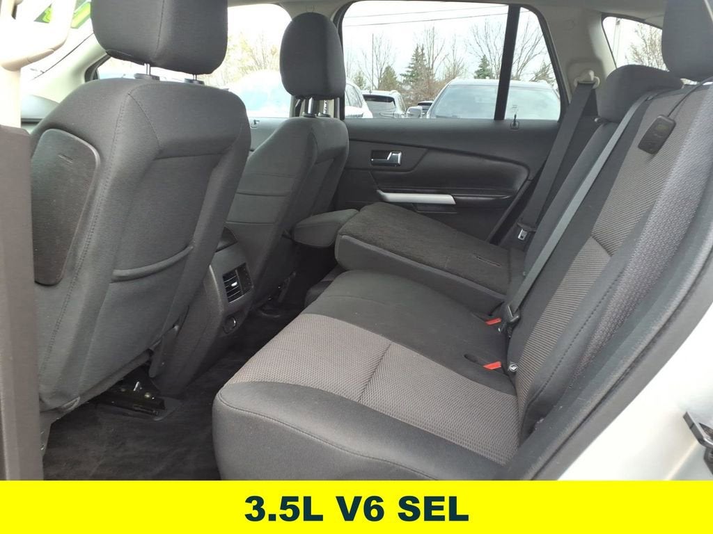 2014 Ford Edge Base