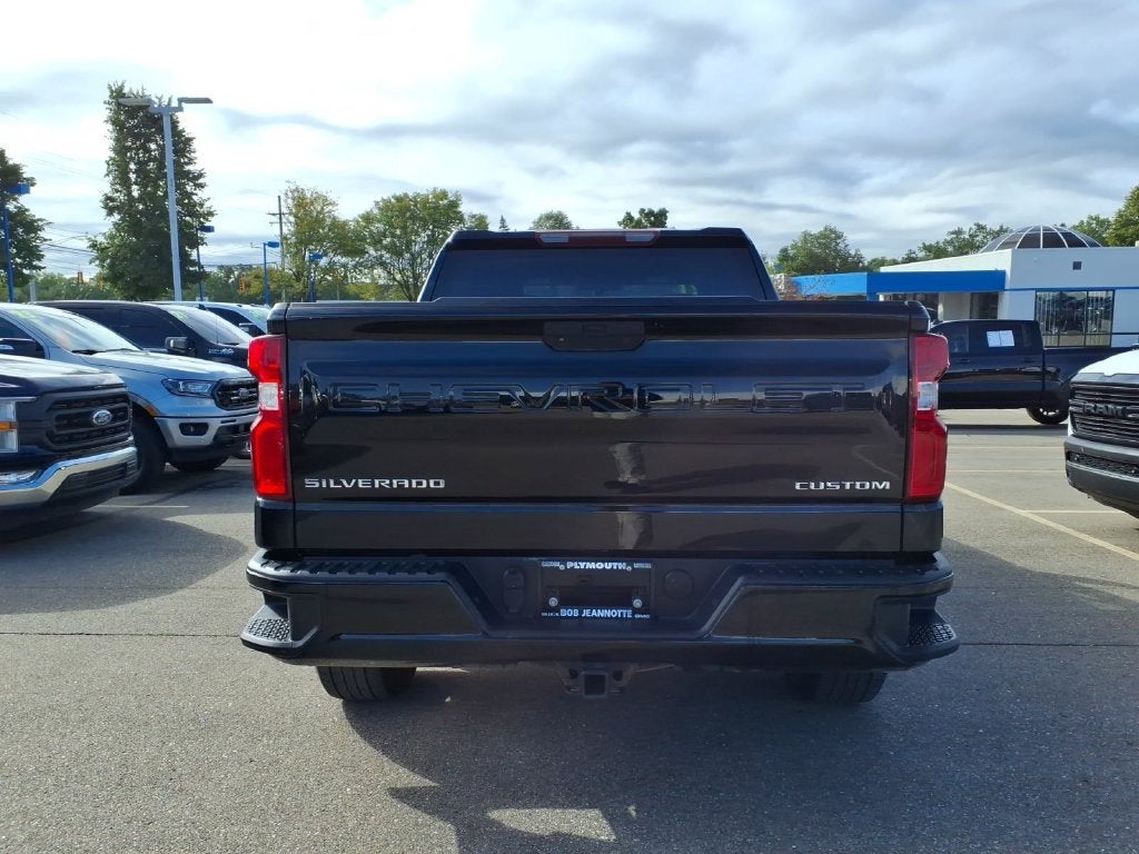 2021 Chevrolet Silverado 1500 Custom