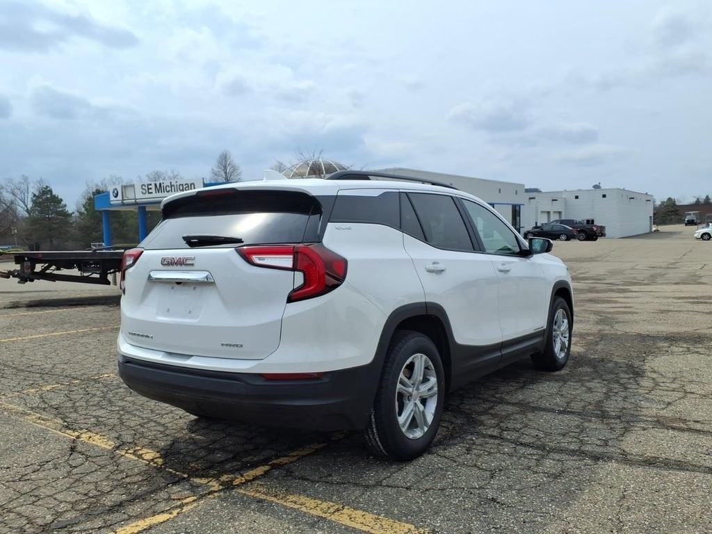 2023 GMC Terrain SLE