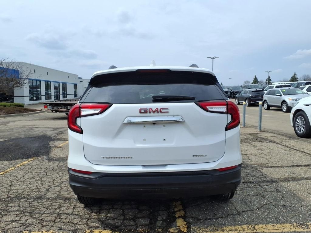 2023 GMC Terrain SLE