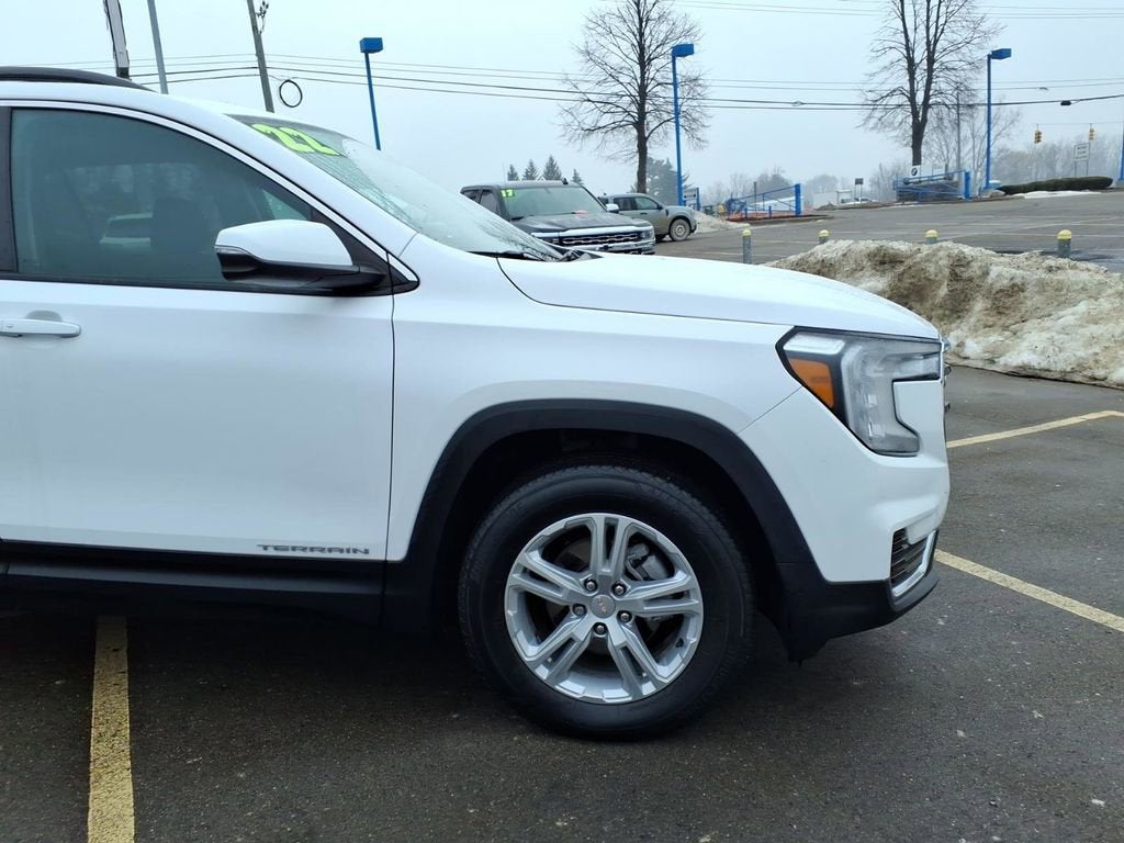 2022 GMC Terrain SLE