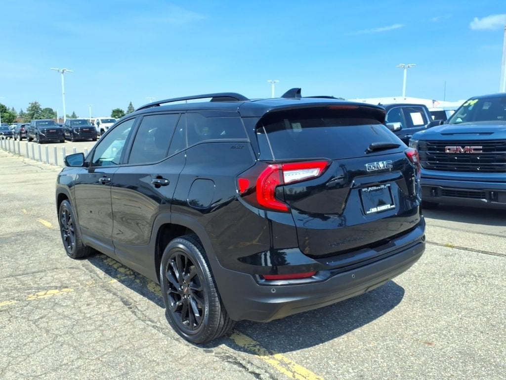 2023 GMC Terrain SLT