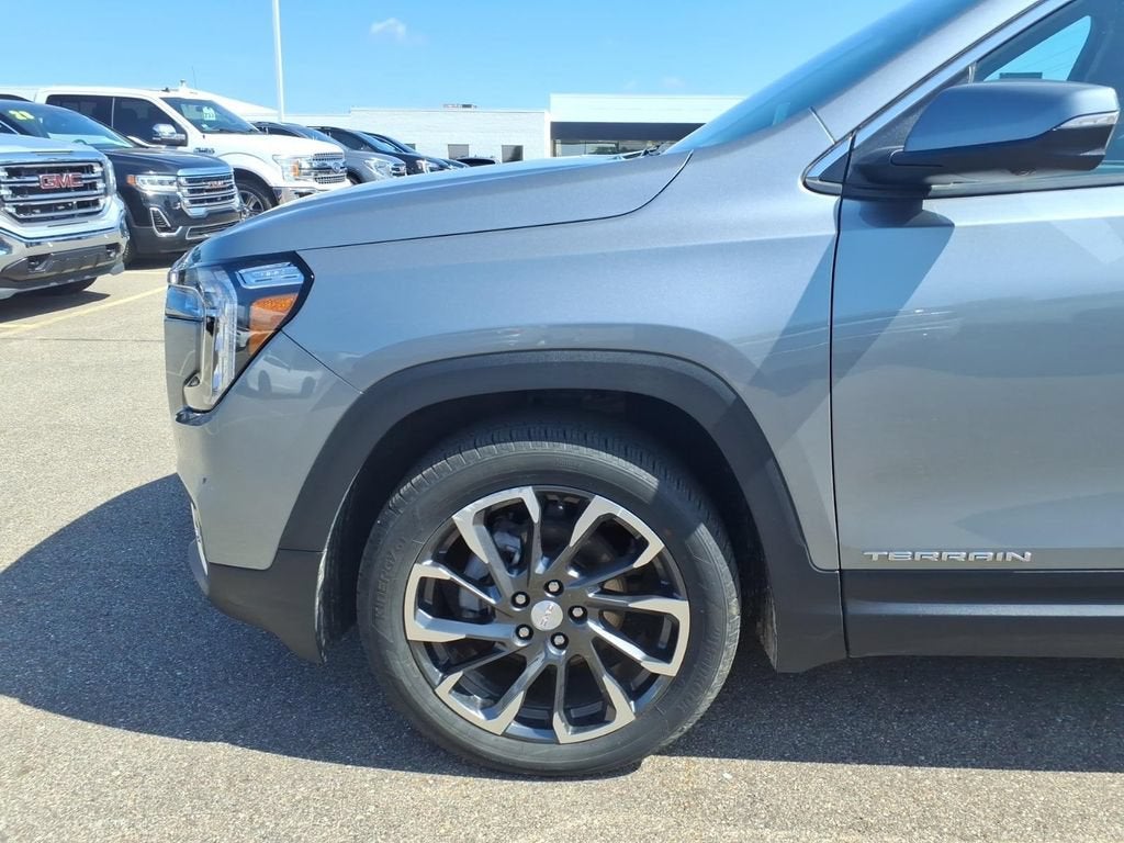 2023 GMC Terrain SLT