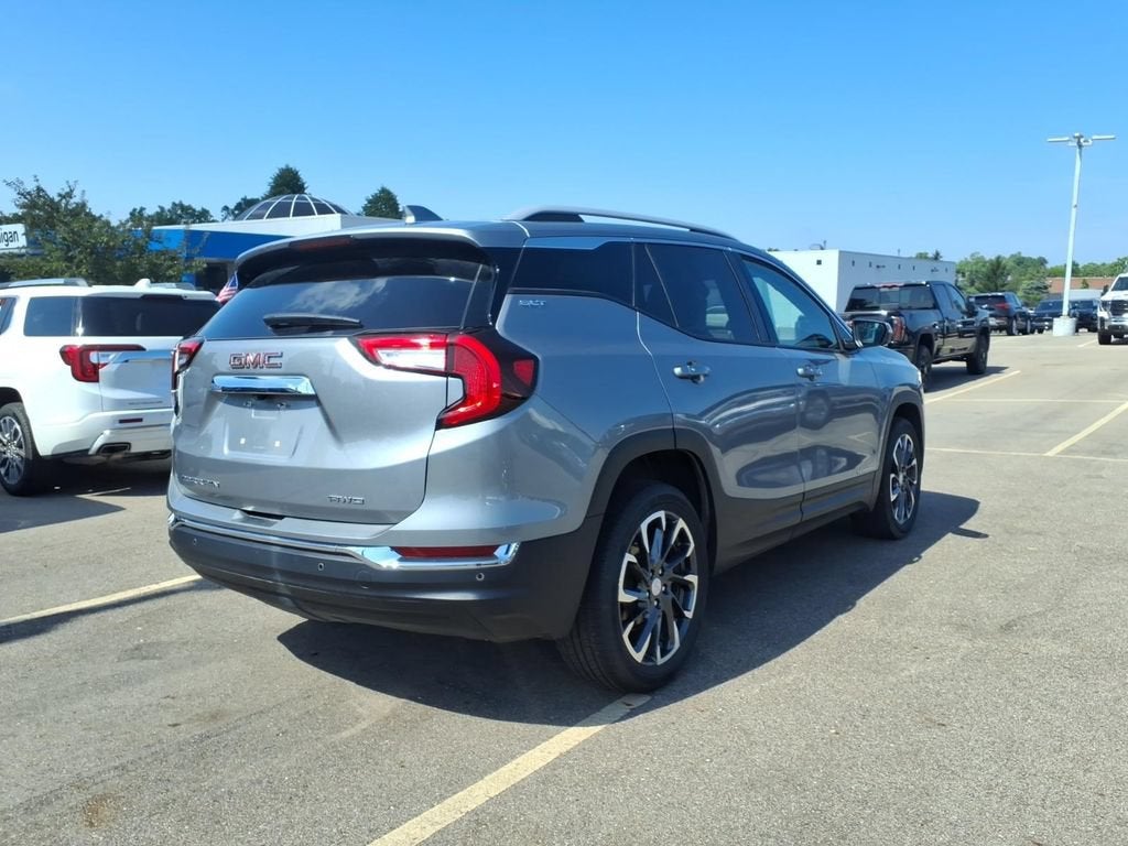 2023 GMC Terrain SLT
