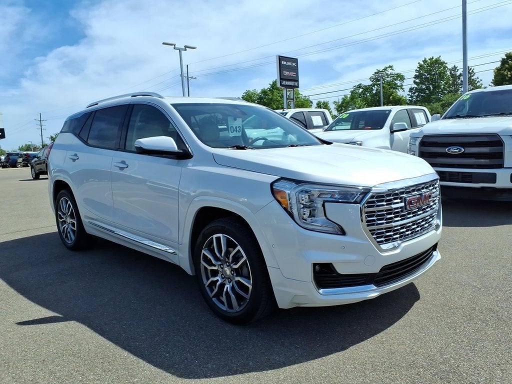 2023 GMC Terrain Denali