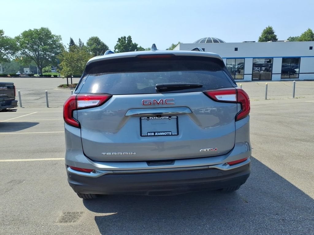 2024 GMC Terrain AT4
