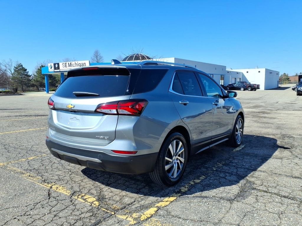 2023 Chevrolet Equinox Base