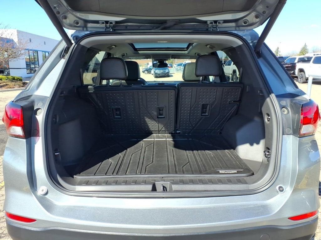 2023 Chevrolet Equinox Base