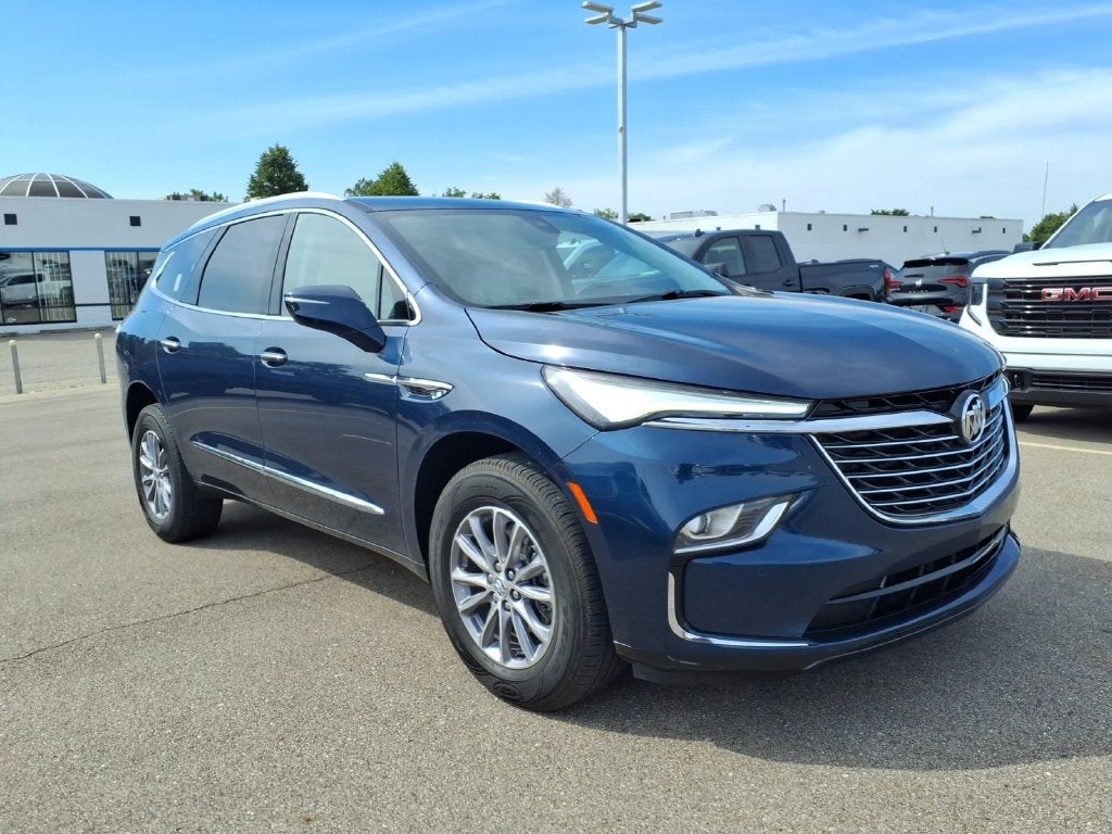 2024 Buick Enclave Essence