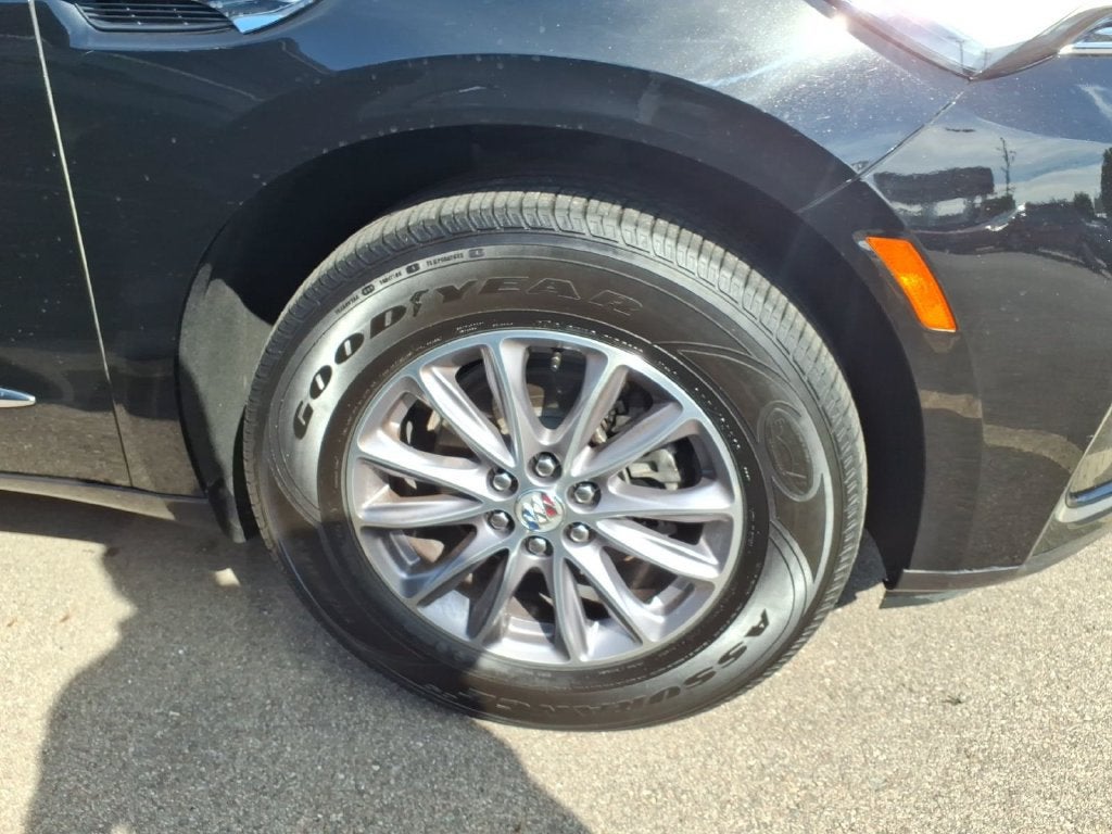 2024 Buick Enclave Essence