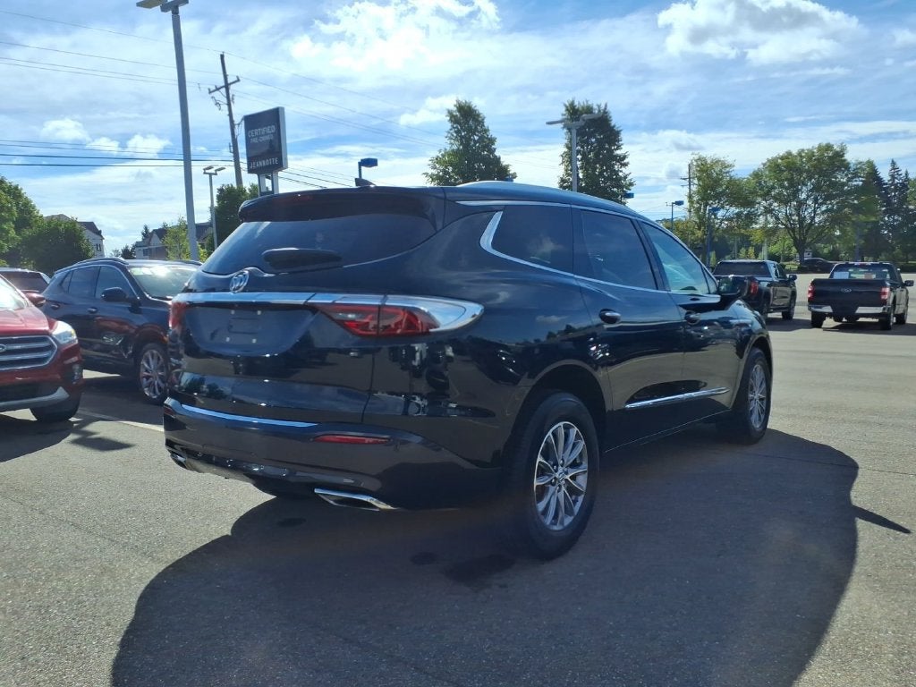 2024 Buick Enclave Essence