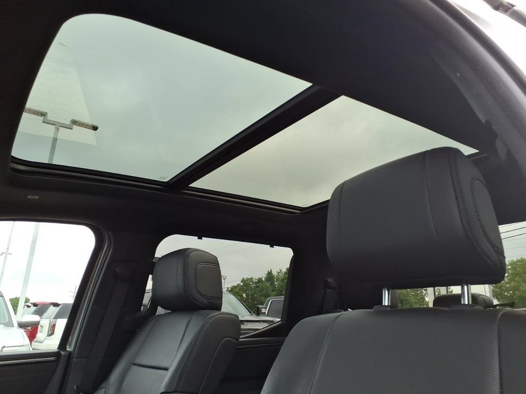 2025 Toyota Tundra Hybrid Platinum Hybrid